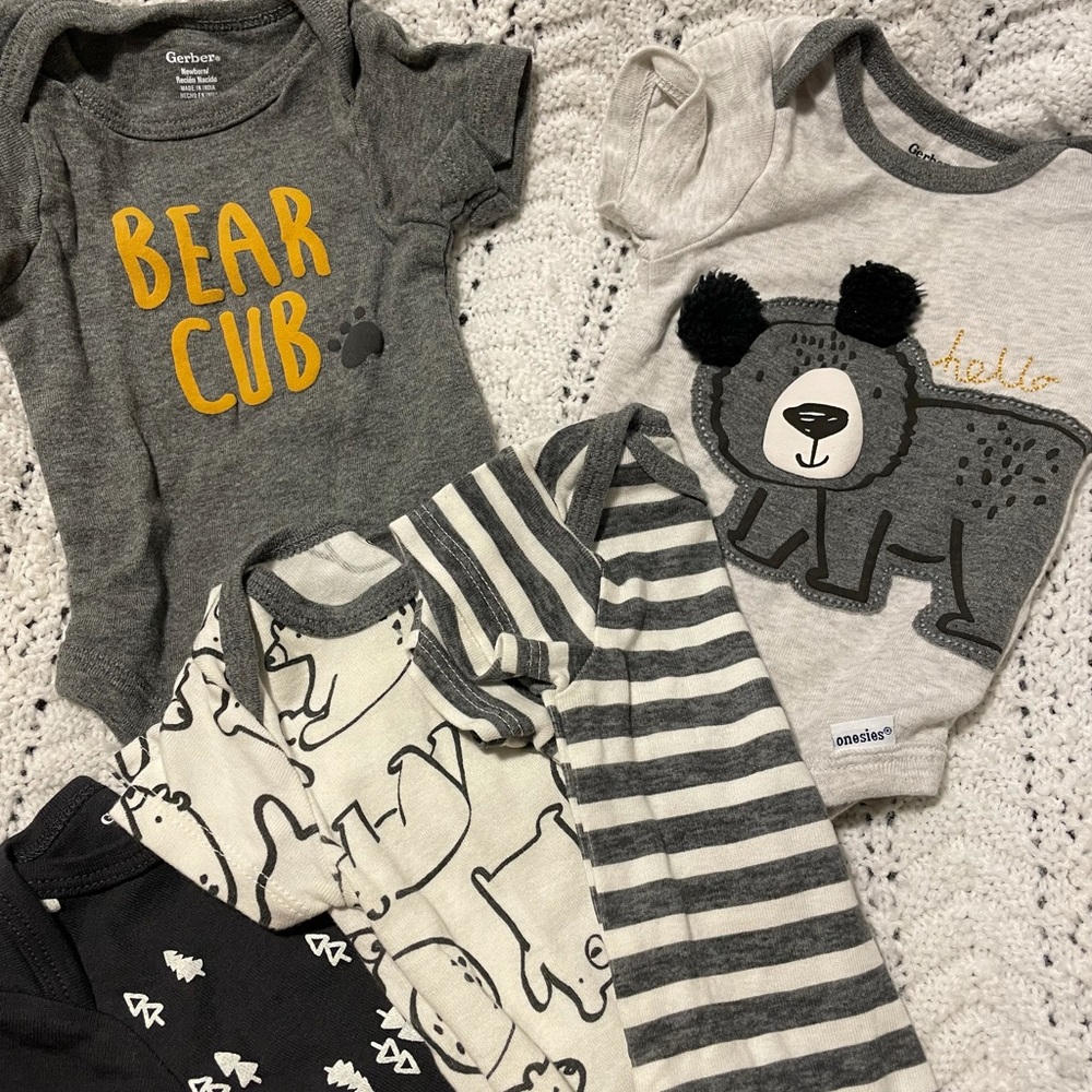 5 piece set of Gerber onesies